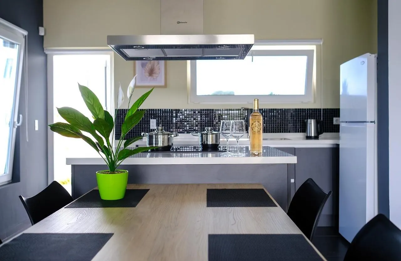 Twentytwo Appartments D Willemstad Apartment